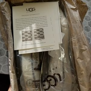 UGG Neema slip-on Flats. NEW